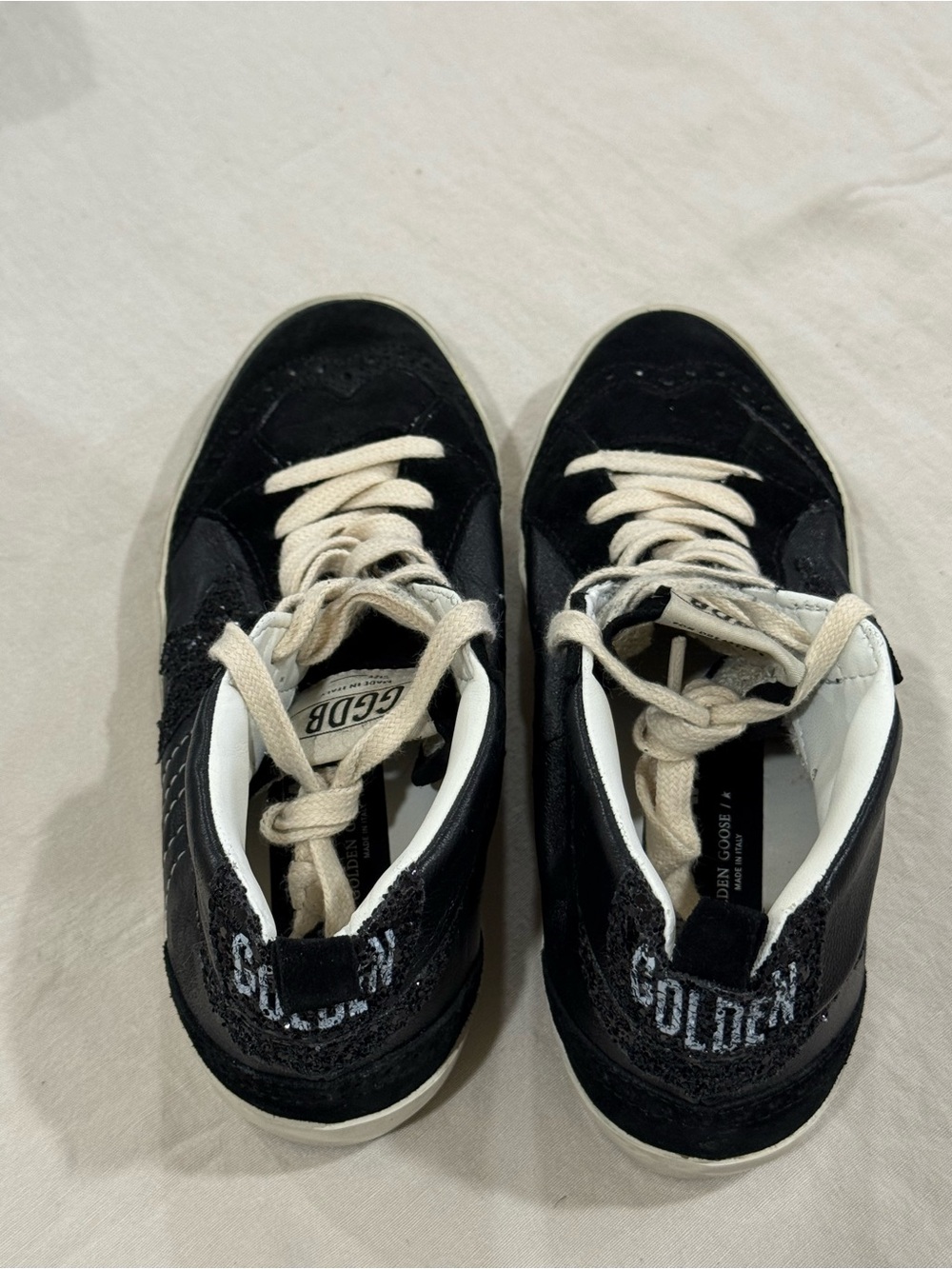 - Golden Goose Mid Star Sneaker in Black BT - Picture 6 of 11